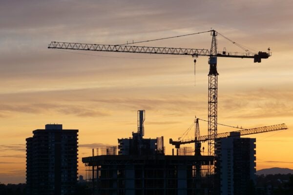 tower crane used in building construction