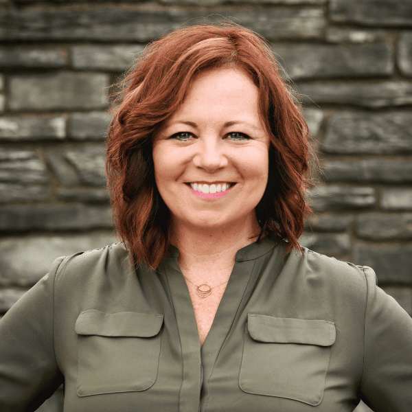 Headshot of Kerri Kelly