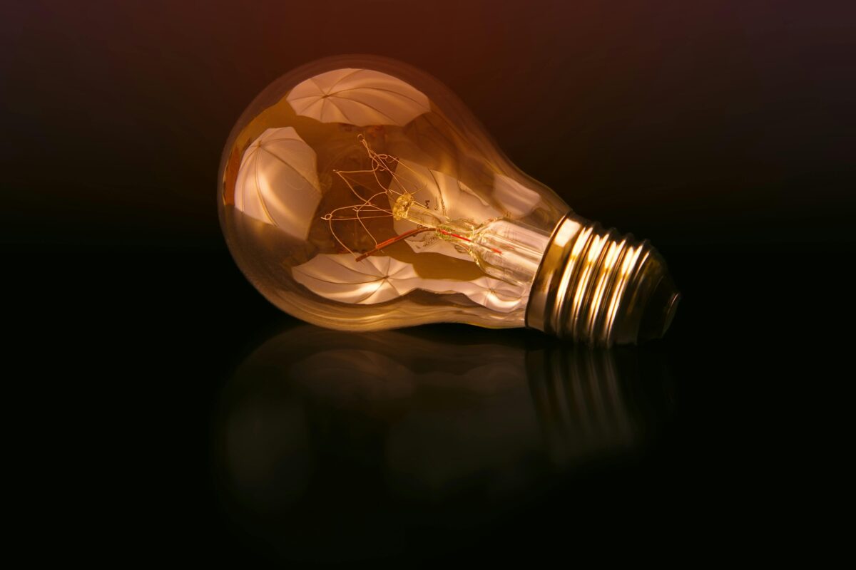 Image of a lightbulb laying on its side.