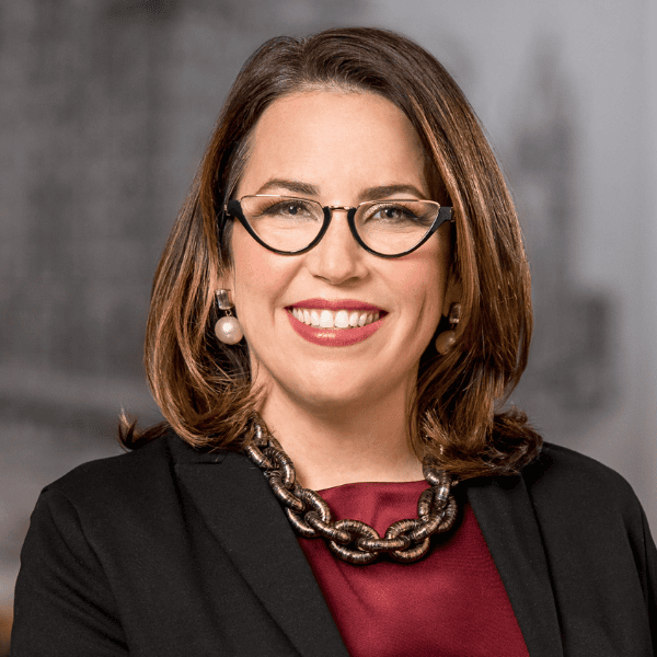 Jennifer Ward Headshot