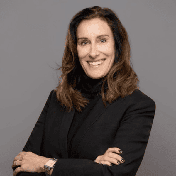 headshot of Elizabeth Napoli