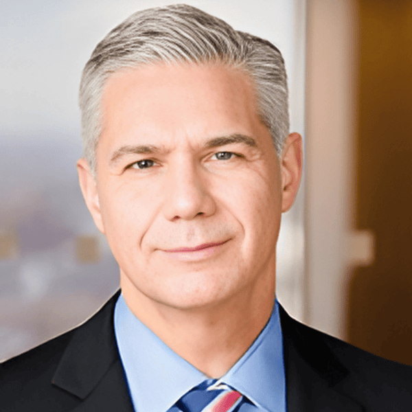 Headshot of Eric Dinallo