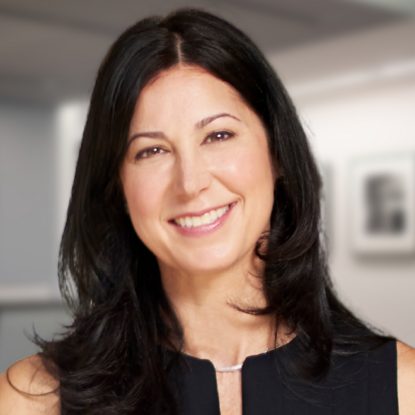 Headshot of Hannah Ross