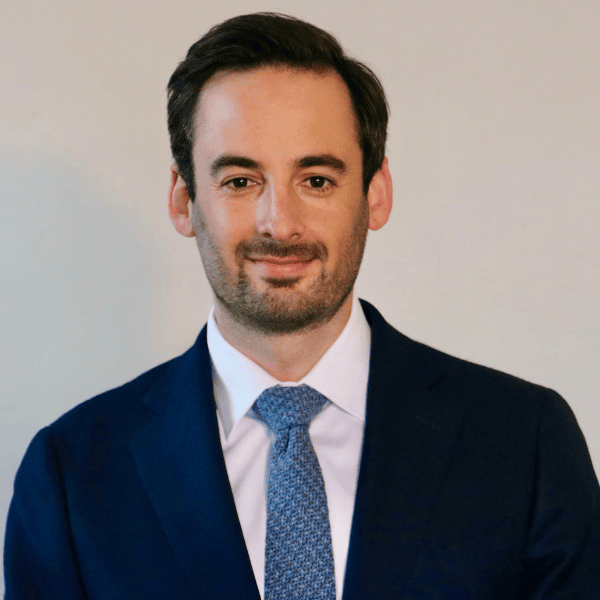 headshot of Jared Evans