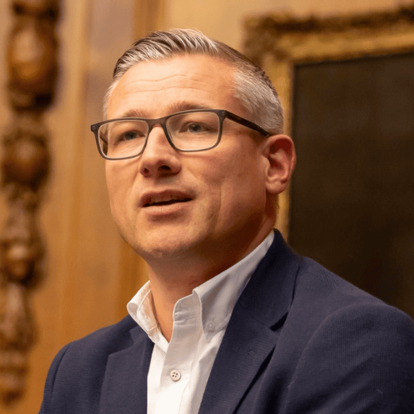 Headshot of Wayne Imrie